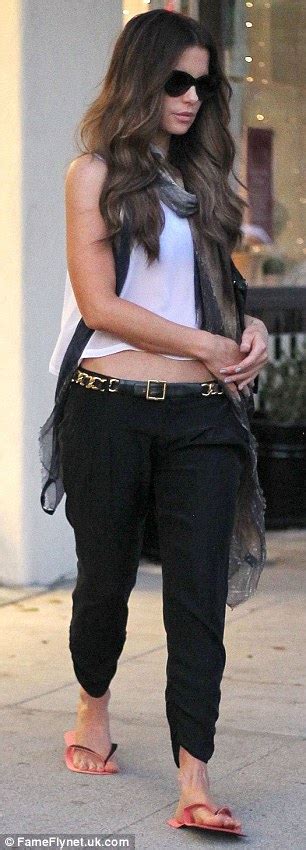 Kate Beckinsale Shows Off Her Tummy As She Pampers Herself At The Salon