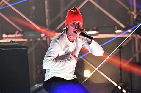 Justin Bieber Makes History As ‘ghost’ Hits No 1 On Pop Airplay Chart