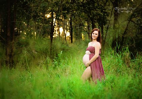 Outdoor Maternity Photography Shoot By Rachelle Sage Photography