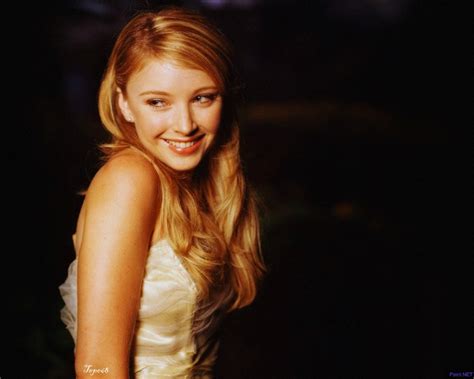 180320 1500x1200 Elisabeth Harnois Rare Gallery Hd Wallpapers