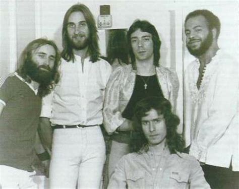 Pin By Jennifer Mccoy On Genesis Genesis Band Phil Collins Peter