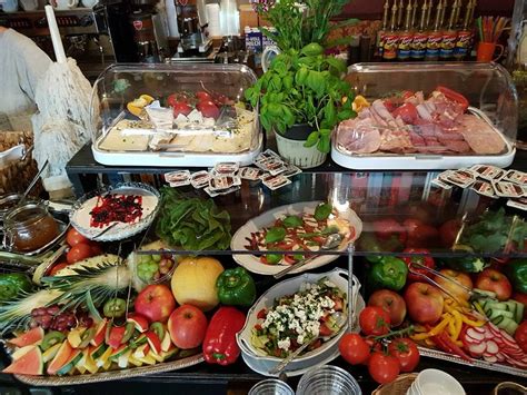Im münchner stadtteil haidhausen hat sie ihr eigenes café eröffnet, zimtzicke café & wohnzimmer. Cafe Wohnzimmer - rhönführer.de