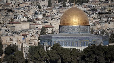 Soutien des sportifs aux palestiniens. Israel's Closure of Al-Aqsa Mosque Denounced | Financial ...
