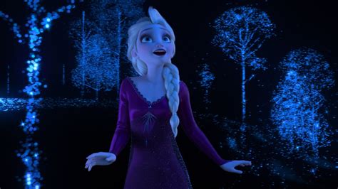 Frozen 2 Directors Reveal Why Elsa Doesnt Have A Love Interest Exclusive Entertainment