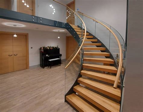 Spiral Staircases Zakuna