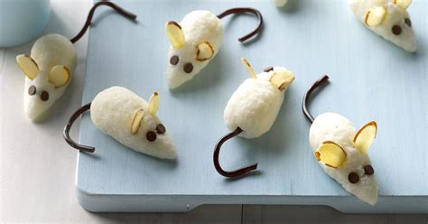 Mike candys, né à zurich le 21 août 1981, est un disc jockey, producteur et compositeur suisse. Coconut Christmas Mice | Recipe | Christmas baking cookies, Christmas mice recipe, Christmas mouse
