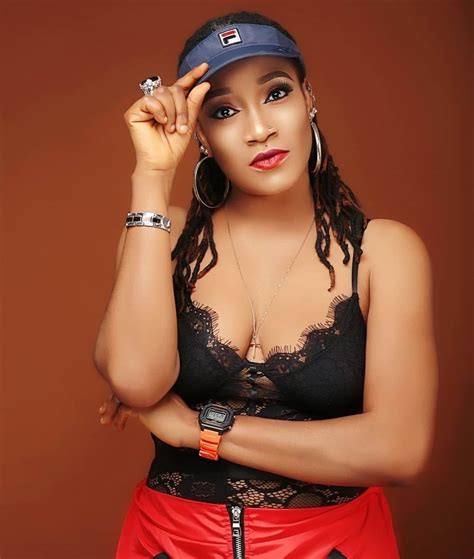 Yemi alade is a force to reckon with in the nigerian music industry and due to her consistency and her unique music style, we present you the biography of yemi alade. Sobowale Oreoluwa Biography: Age, Husband, Movies ...