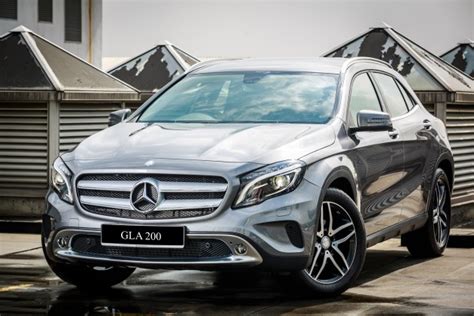 Mercedes benz gla250 4matic amg premium plus unreg. Mercedes-Benz GLA-Class SUV launched in Malaysia - GLA 200 ...