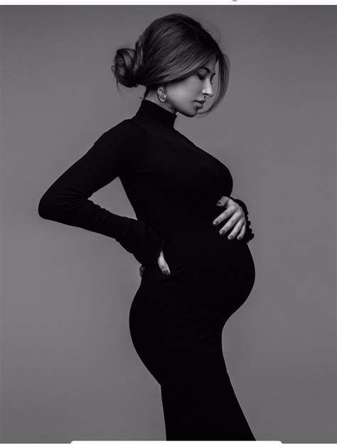 Фото беременные Studio Maternity Shoot Maternity Photography Poses