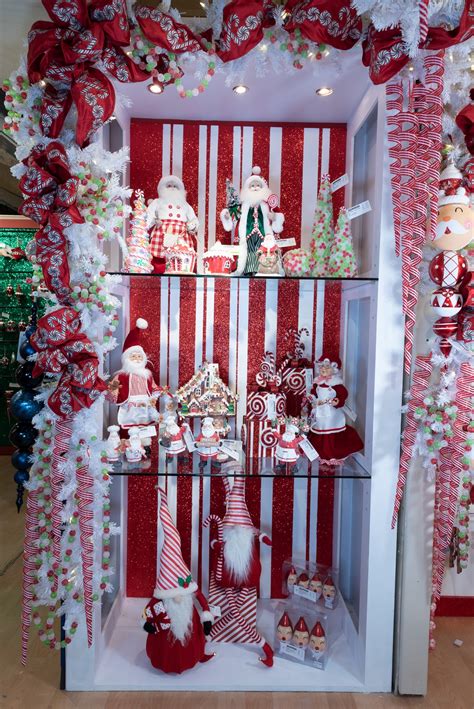 Christmas Showroom Theme Peppermint Lane