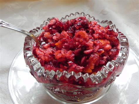 She has an ma in food research from stanford university. fresh cranberry orange relish recipe