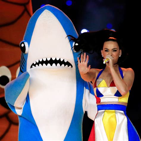 Katy Perry S Left Shark Goes Viral And More Internet Hits Popsugar Celebrity