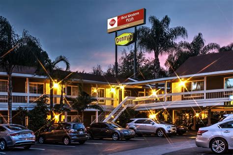 Make a reservation today and save at the best western plus® carriage inn! Best Western Plus Carriage Inn Sherman Oaks, CA - See ...