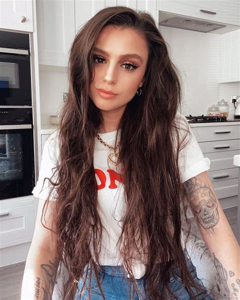 Cher Lloyd Sexiest Snaps As She Turns 27 From Bedroom Exposé To Beach