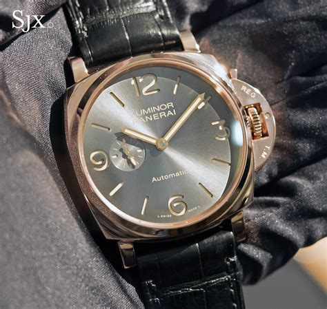Hands On With The Panerai Luminor Due Automatic 45mm Pam674 And Pam675