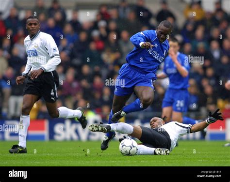 Hasselbaink Chelsea 2001 Hi Res Stock Photography And Images Alamy
