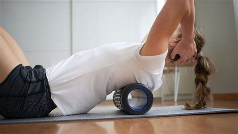 Should You Add Foam Rolling To Your Pre Workout Routine Fitness Myfitnesspal Atelier Yuwaciaojp