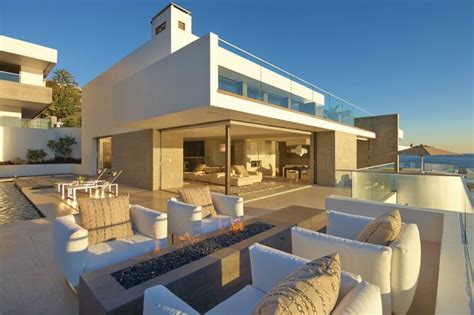 Hermosa Fachada De Casa De Playa En California With Images Modern