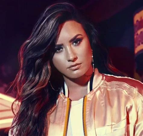 Watch Demi Lovato S First Live Performance Of Sorry Not Sorry Directlyrics