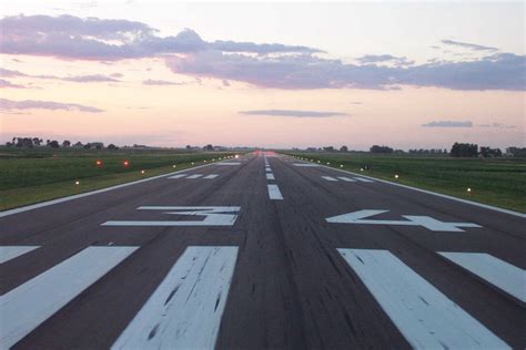 Runway Illusions - How you can conquer any runway | Essential Pilot