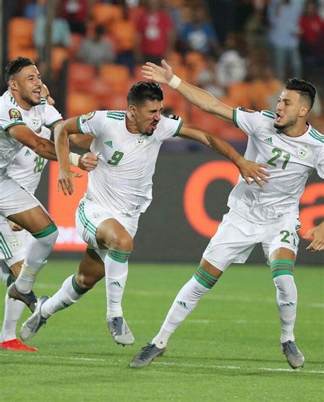 Voir plus d'idées sur le thème algerie foot, alger, coupe d afrique. Épinglé par ⒿⒶⓈⓂⒾⓃⒺ sur l'Algérie cup d'Afrique 2019 ...