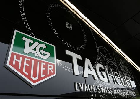 Tag Heuer teaming up with Intel to launch smartwatch version of Carrera ...