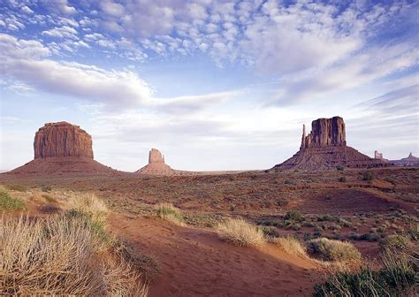 Monument Valley Rock Formations Erosion Desert Usa Southwest