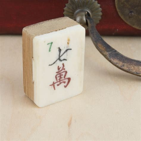 Encuentra imágenes similares en los extremos izquierdo y derecho de las líneas. Antiguo juego chino Mahjong | Otros | Objetos y decoración