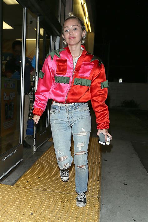 Miley Cyrus Booty In Jeans Gotceleb