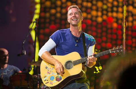 Coldplays Chris Martin Sings An Ode To Washington Redskins At Dc