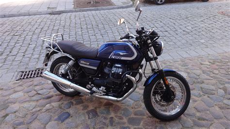 Naked Bike Moto Guzzi V Special Hohe Stra E In Flickr