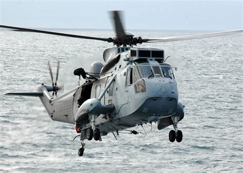 File:Sea King 070624-N-6710M-001.jpg - Wikipedia, the free encyclopedia
