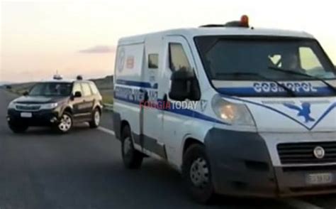 I cinque indagati sono ritenuti responsabili, a vario titolo, di tentato omicidio, rapina aggravata in concorso, lesioni personali. Foggia, tentato assalto al portavalori della Cosmopol ...