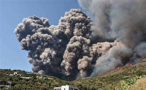 Italien Ein Toter Bei Schwerem Ausbruch Des Vulkans Stromboli Daily Sabah