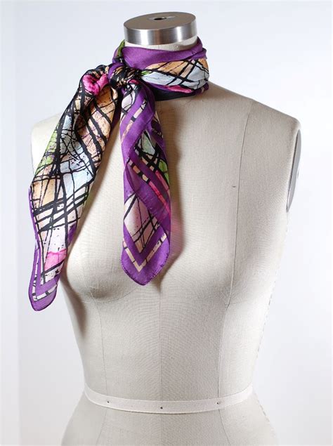 How To Tie A Scarf Double Wrap French Knot Scarf Knots Scarf Tying