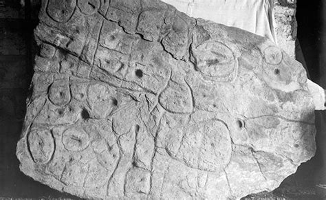 French 4000 Year Old Carving Saint Belec Slab Is Oldest Map In Europe