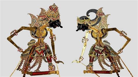 Wayang, particularly wayang kulit {shadow puppets} is one of the most popular traditional art forms in indonesia. Pagelaran Wayang Kulit Hipnotis Masyarakat Prancis