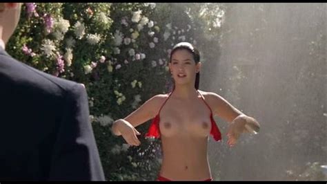 Phoebe Cates Nude In Fast Times At Ridgemont High Free Video