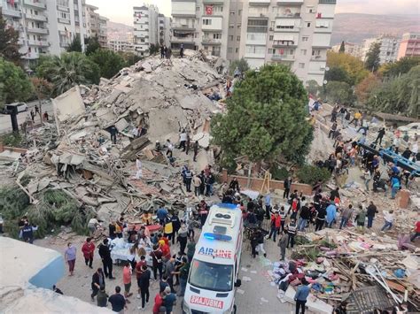 El Terremoto De Deja Ya Muertos En Turqu A Dos M S En Grecia Y