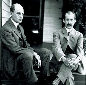 Zaman sekarang ini, lampu digunakan untuk penerangan utama di malam hari. TOKOH PENEMU: WRIGHT BERSAUDARA - PENEMU PESAWAT TERBANG