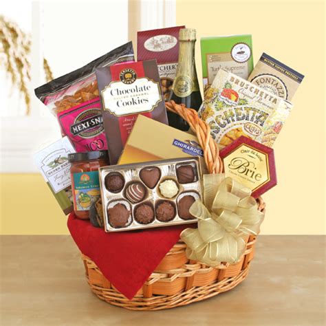 Or you could give your boss a small gift as a token of your appreciation. 4 Employee Gift Basket Ideas Like a Thank You or ...