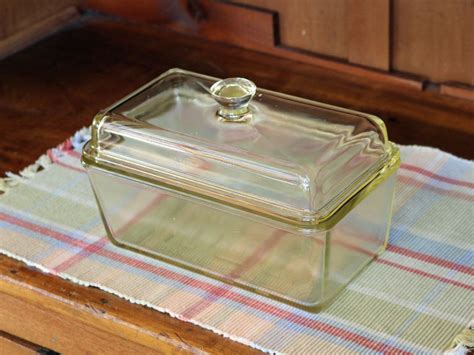 Westinghouse Clear Glass Loaf Bread Pan With Domed Lid 9 X 5 X 3 5 Refrigerator Dish Bakeware