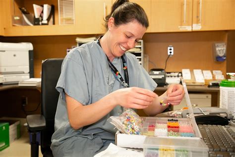 Nurse Uses Journey Beads To Celebrate Her Colleagues In