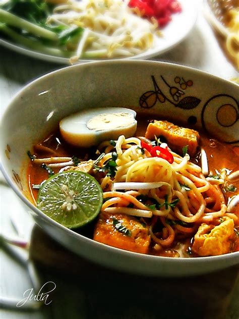 Resepi asli nasi dagang gulai ikan tongkol terengganu gerenti sedap confirm menjadi. Julia Homemade: Mee Kari Ala Nyonya