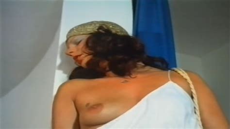Nackte Sylvia Routier In Heißes Pflaster Ibiza