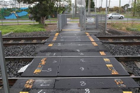 Rubber Pedestrian Level Crossing Panels All Numbered Wongms Rail Gallery