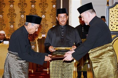 30 july 2019 public holiday; Agong consents the appointment of Tommy Thomas as AG ...