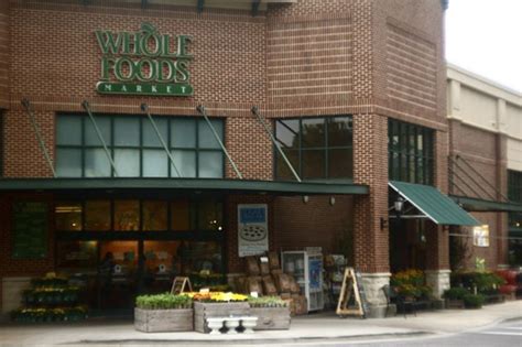 Even the packaging and delivery process is the same. Amazon offering free 2-hour Whole Foods delivery for Prime ...