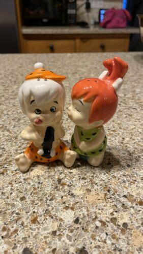 Flintstones Kissing Pebbles And Bam Bam Salt And Pepper Shakers Ebay