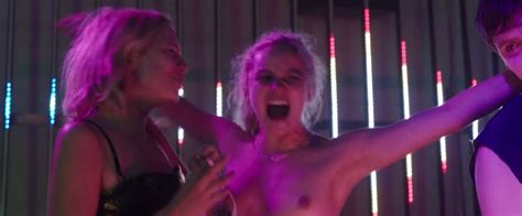Morgan Saylor Nude White Girl 2016 Hd 1080p Thefappening